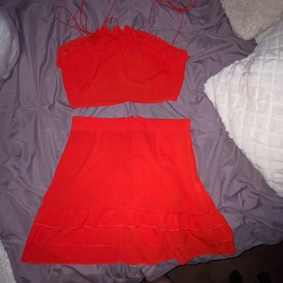 Two piece set❤️ fits like a medium - Picture 2 of 3